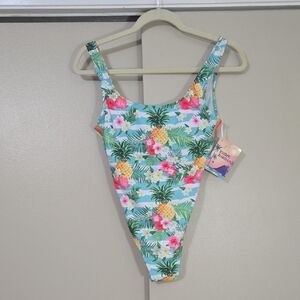 Emme Jordan Women's Tropical Floral One Piece Size Small NWT